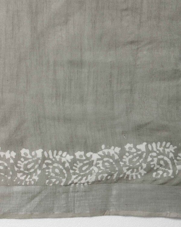 Batik Hand Dyeing Slub Linen Saree - Image 2